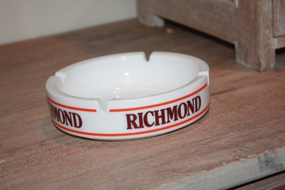 Vintage brocante asbak Richmond sigaretten